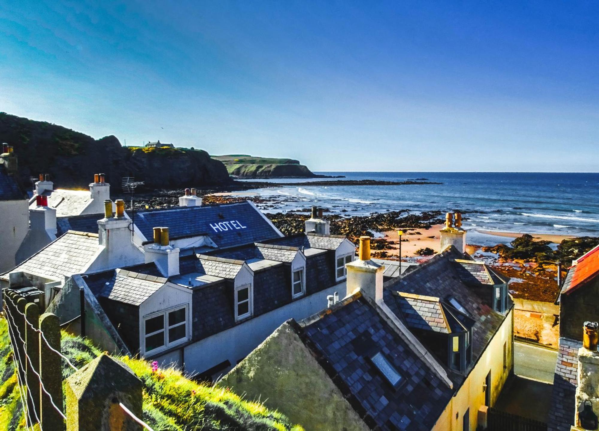 The Pennan Inn Buitenkant foto