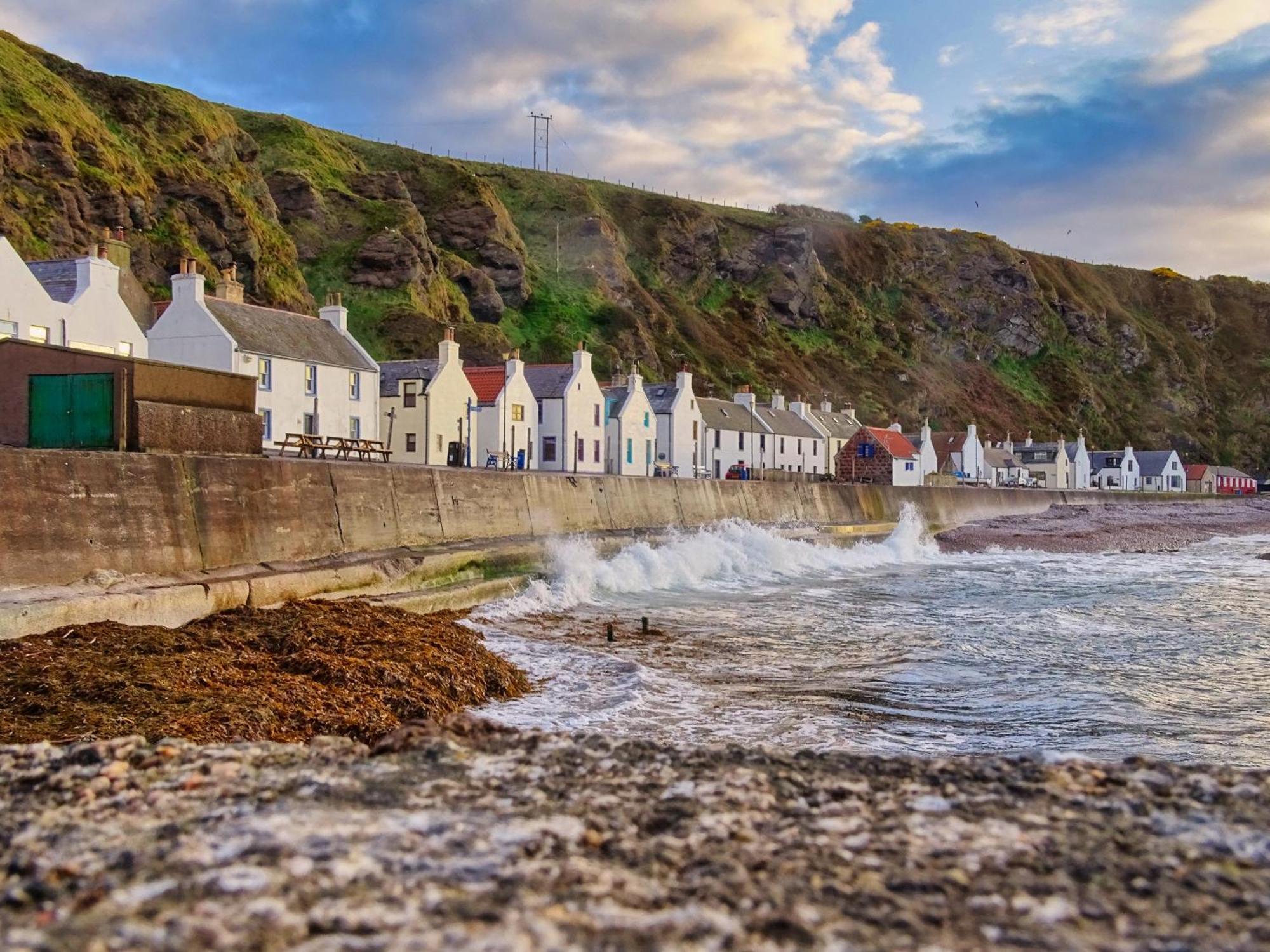The Pennan Inn Buitenkant foto